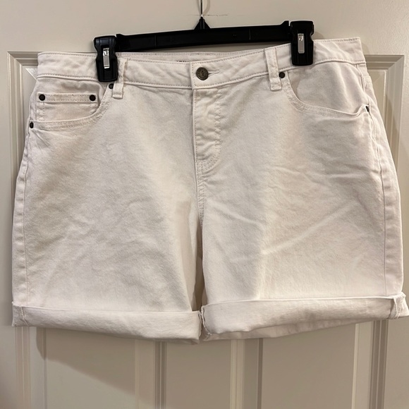 Jennifer Lopez ladies shorts - Picture 1 of 10